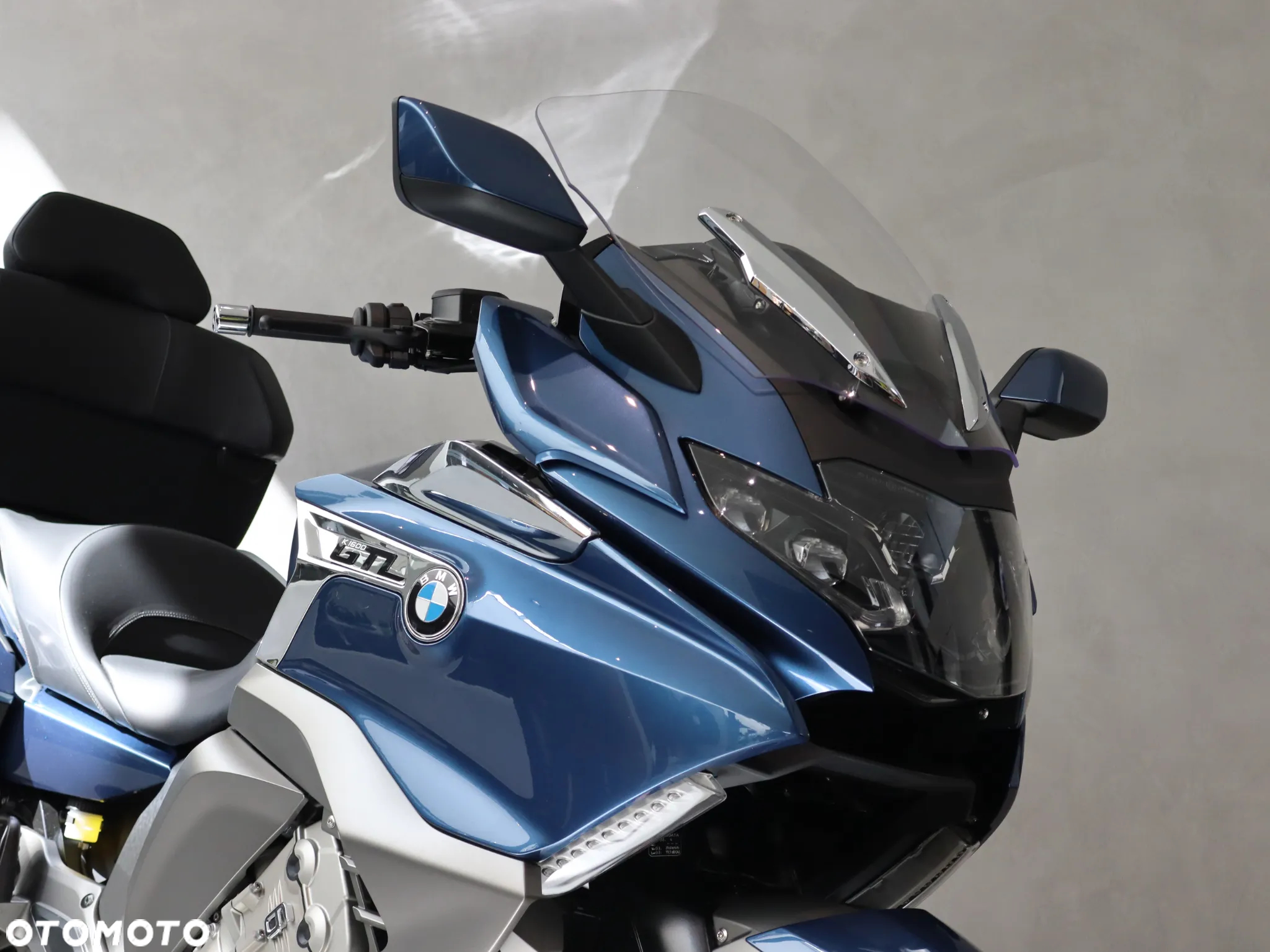 BMW K - 8