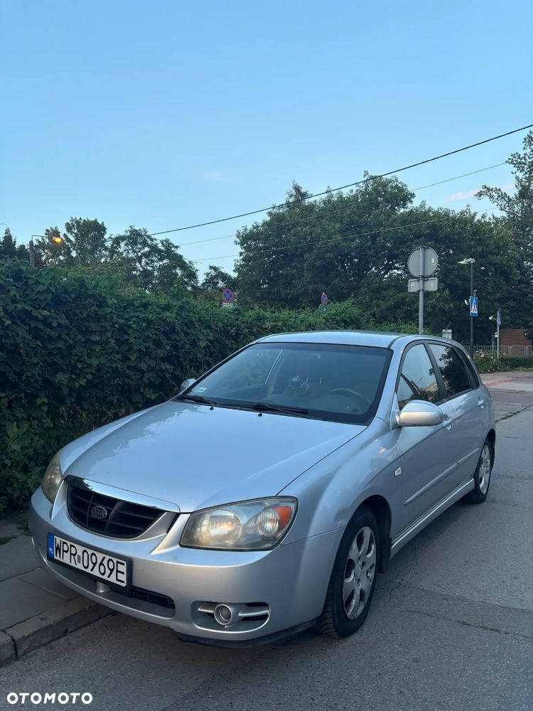 Kia Cerato 1.6 LX / Family - 3