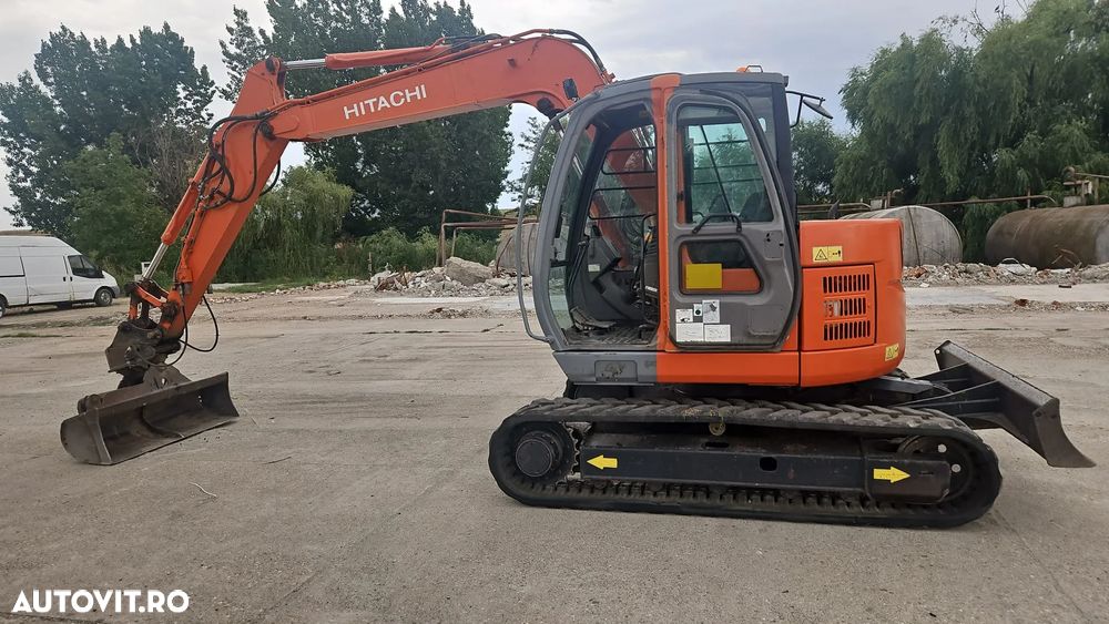 Hitachi Zaxis 85 USB - 1