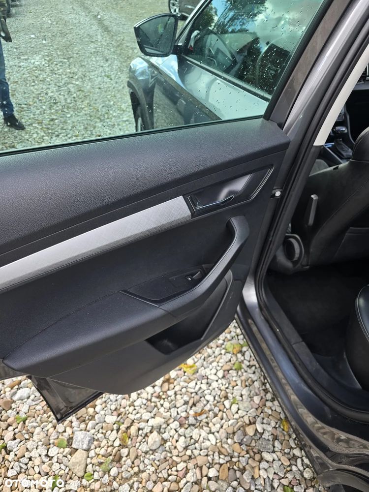 Skoda Karoq ver-2-0-tdi-scr-dsg-clever - 24