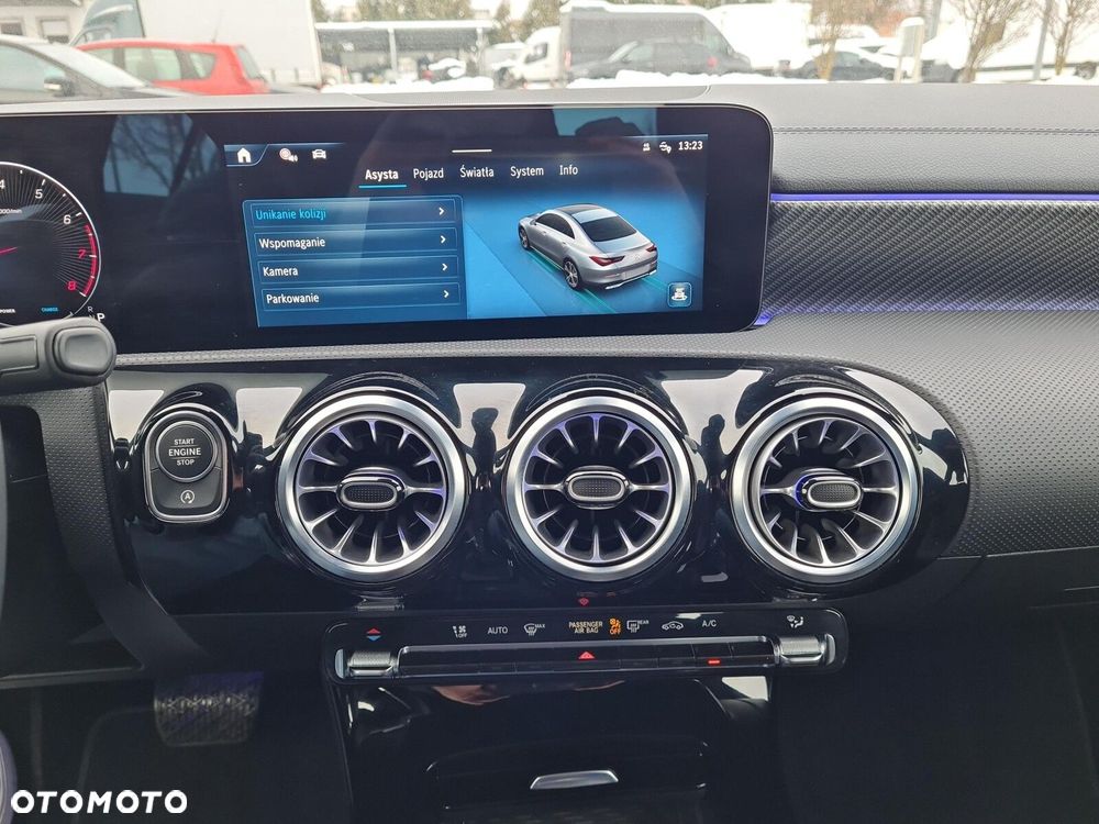 Mercedes-Benz CLA - 26