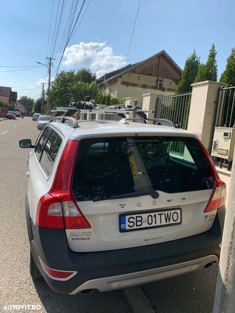 Volvo XC 70 D5 AWD Geartronic Momentum - 27