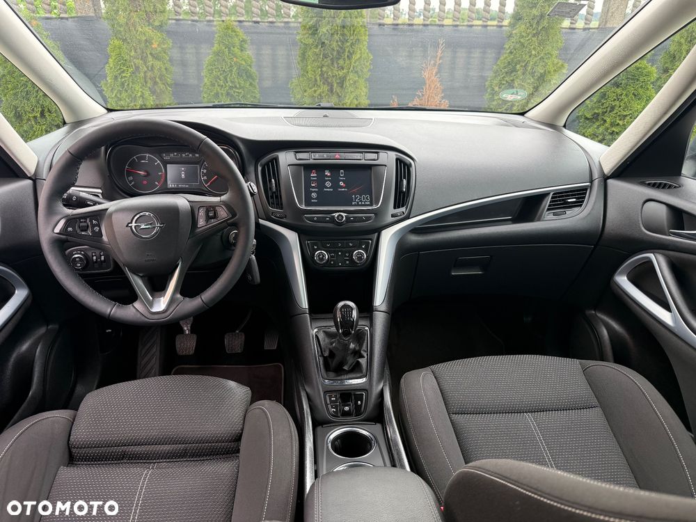 Opel Zafira - 16