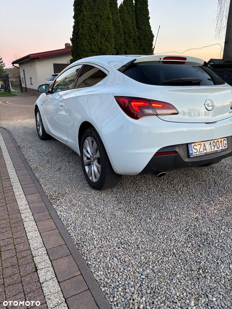 Opel Astra GTC 2.0 CDTI ecoFLEX Start/Stop Edition - 3