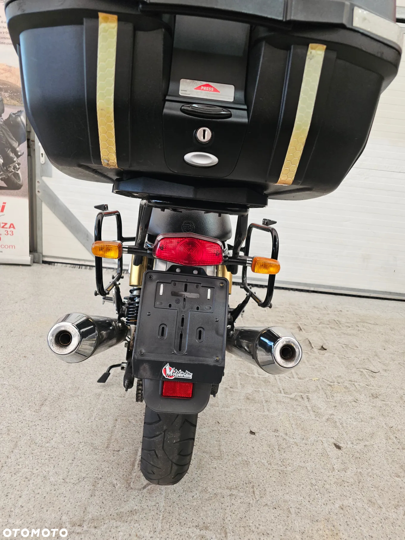 Royal Enfield Continental - 16