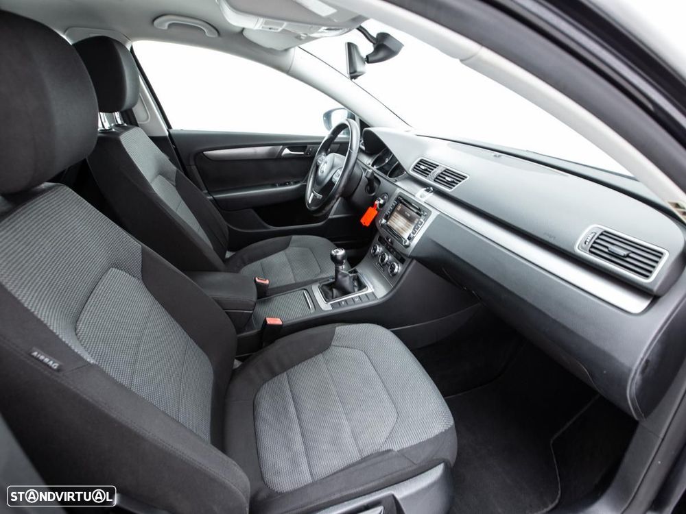 VW Passat Variant - 9