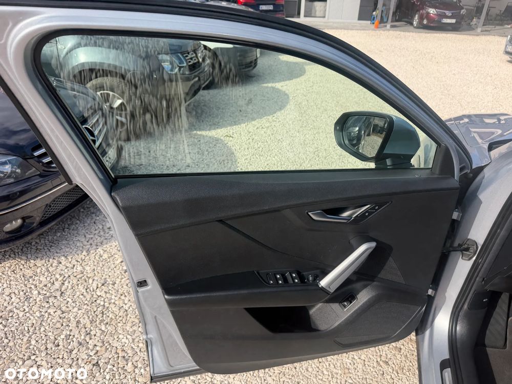 Audi Q2 35 TFSI S tronic - 16