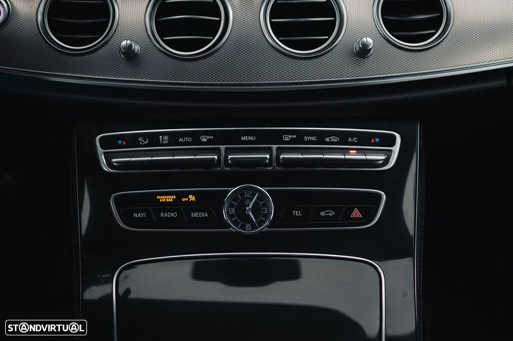 Mercedes-Benz E 220 d AMG Line - 13