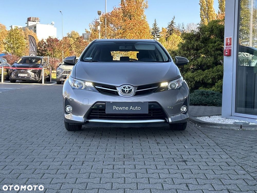Toyota Auris 1.6 Premium Comfort - 8