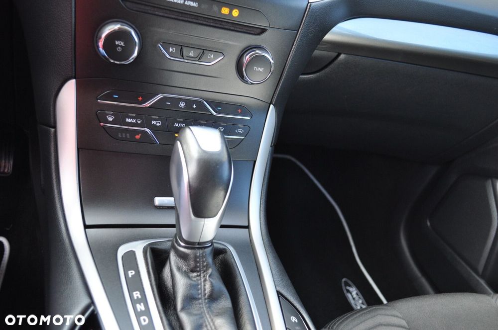 Ford S-Max - 15