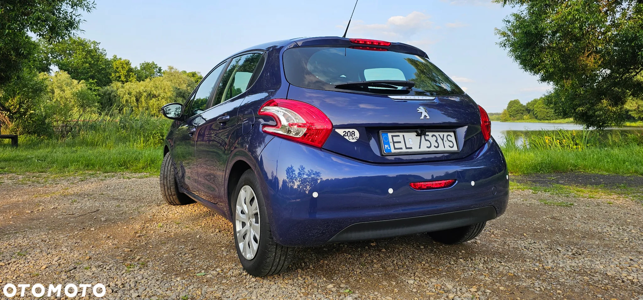 Peugeot 208 - 14