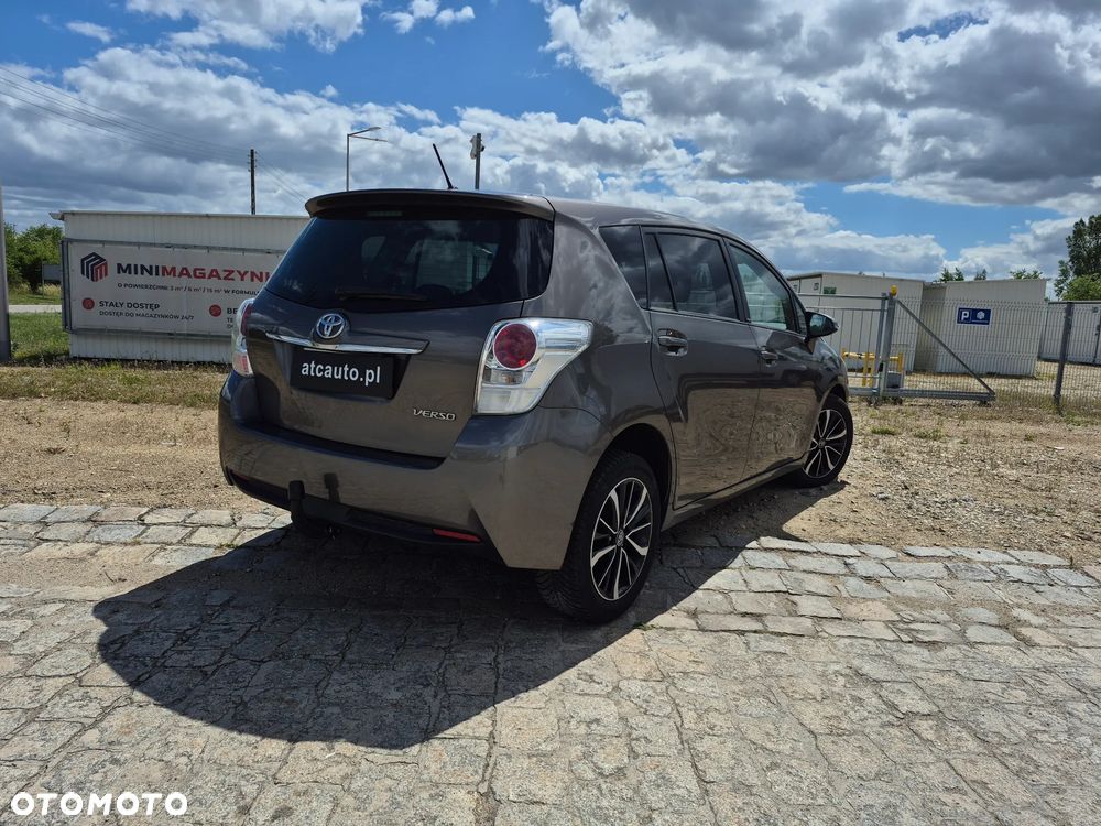 Toyota Verso 1.8 Prestige EU5 MS - 9