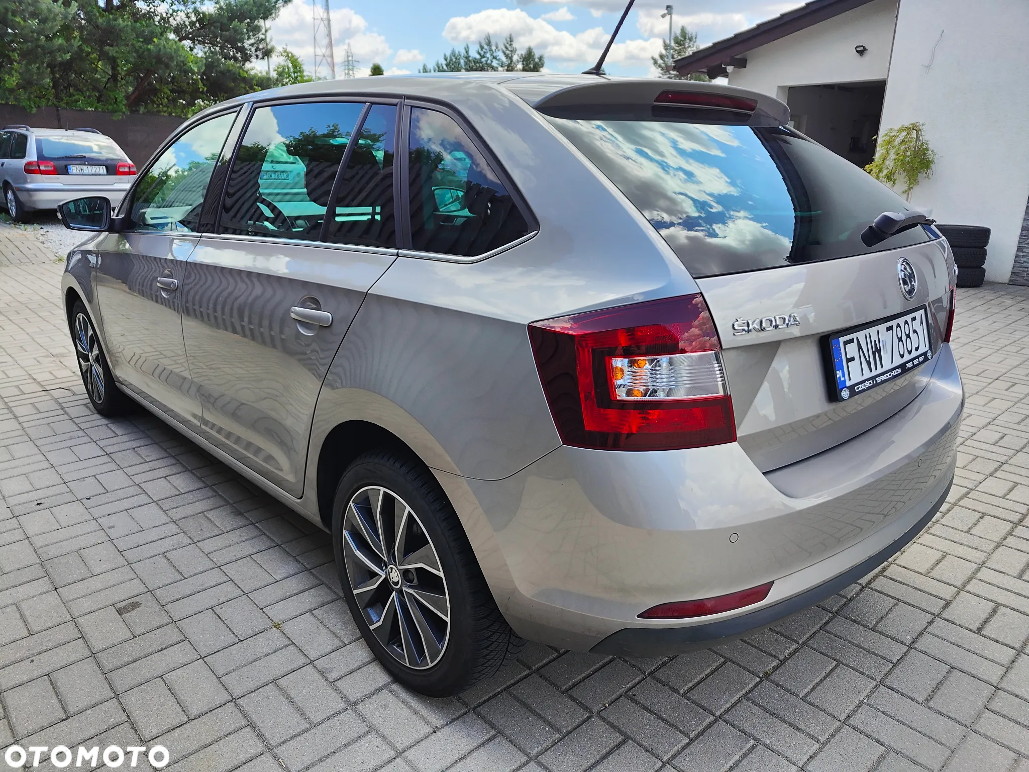 Skoda RAPID Spaceback 1.6 TDI Drive - 9