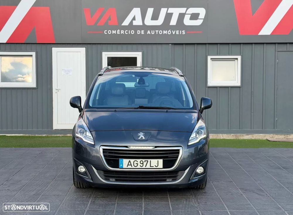 Peugeot 5008 — fotografia 2