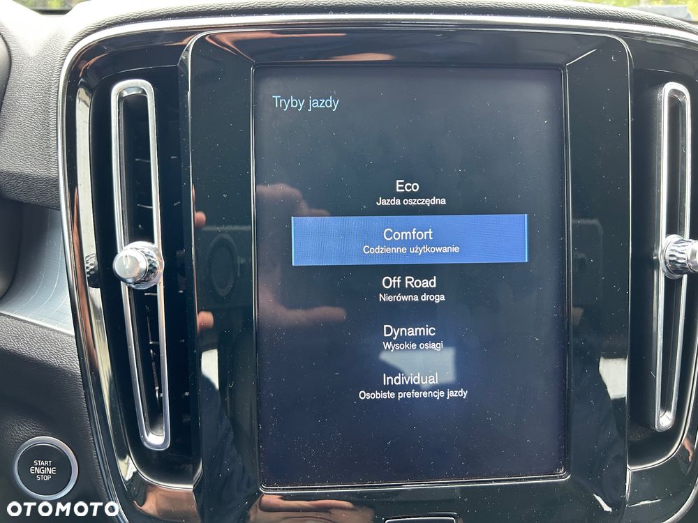 Volvo XC 40 T5 AWD Momentum Pro - 38