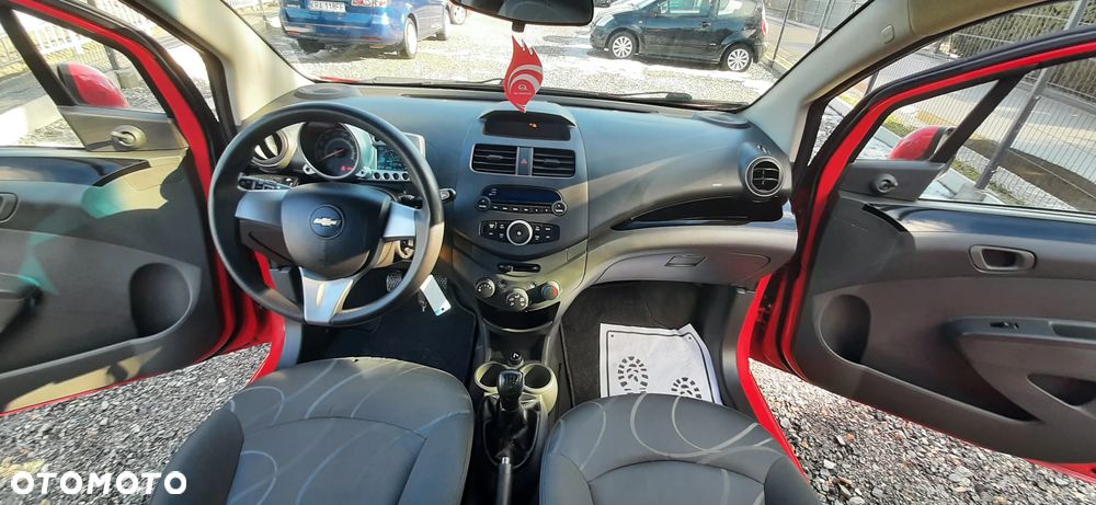 Chevrolet Spark - 30