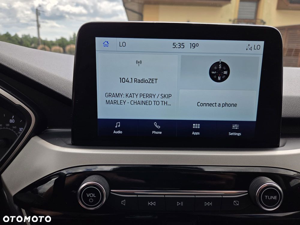 Ford Kuga 1.5 EcoBoost ST-LINE - 8