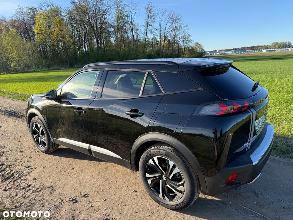 Peugeot 2008 PureTech 130 EAT8 Allure Pack - 4