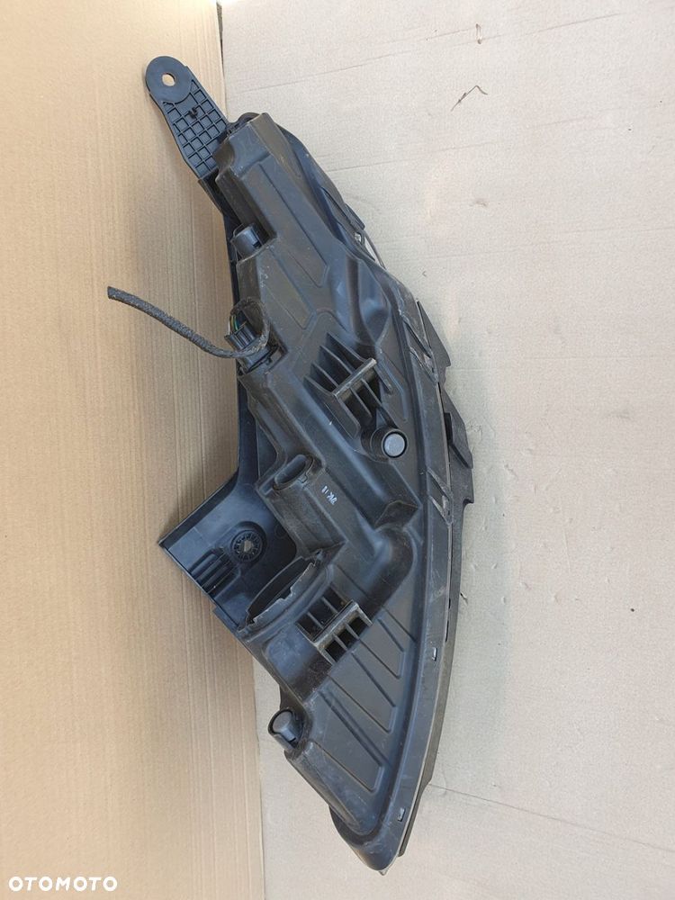 LAMPA PRAWA DO JAZDY DZIENNEJ DRL LED 92208-M50 HYUNDAI NEXO 18- - 3
