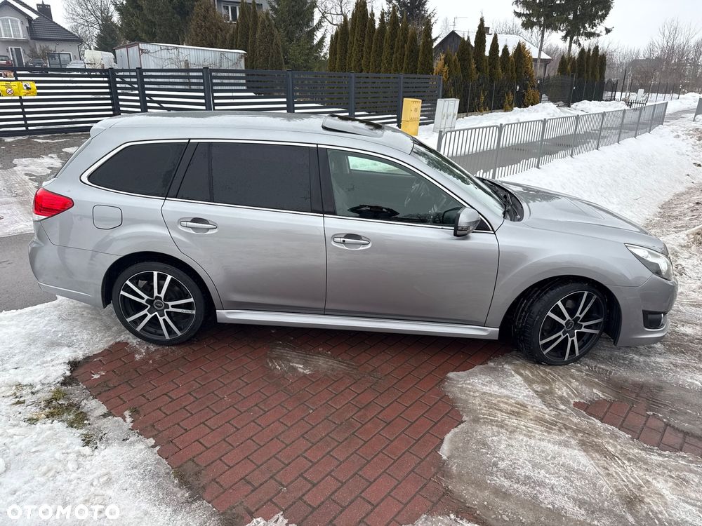 Subaru Legacy 2.5i GT - 6