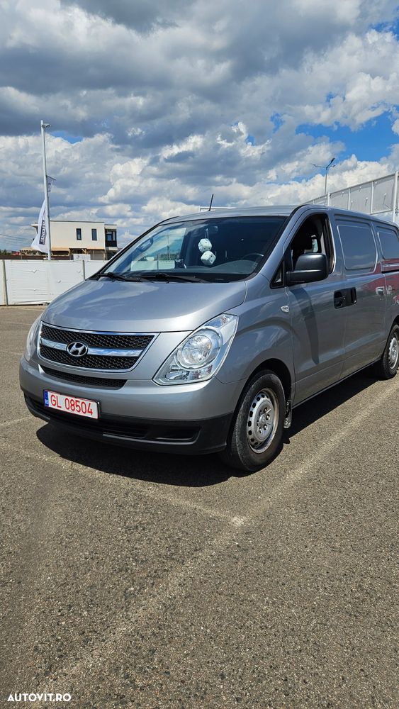 Hyundai H-1 Cargo teilverglast DF - 2
