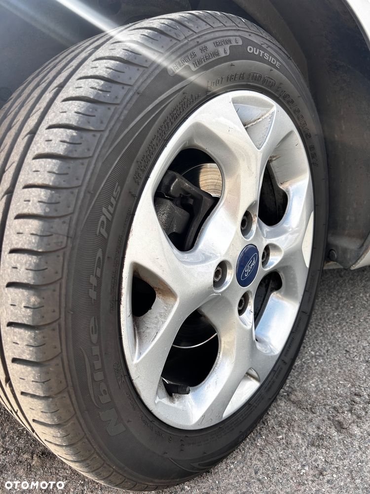 Ford Fiesta 1.4 Autom Titanium - 12
