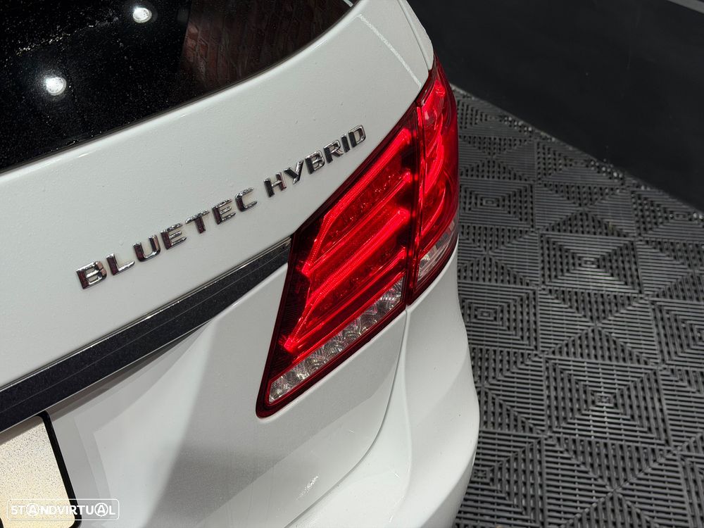Mercedes-Benz E 300 Bluetec Hybrid Avantgarde - 7
