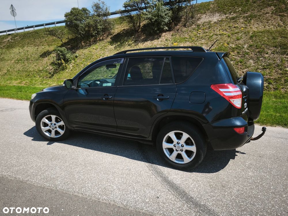 Toyota RAV4 2.2 D-4D Prestige - 14
