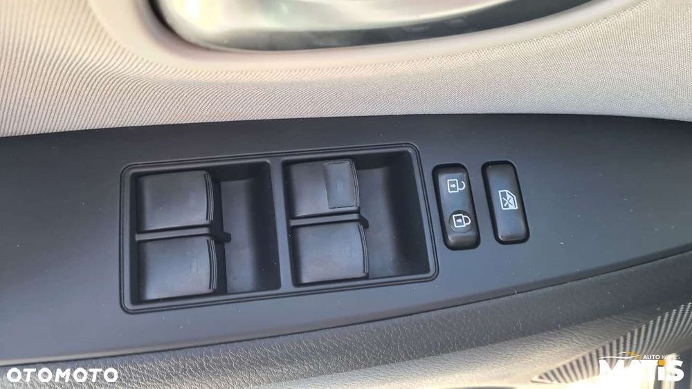 Toyota Avensis - 30