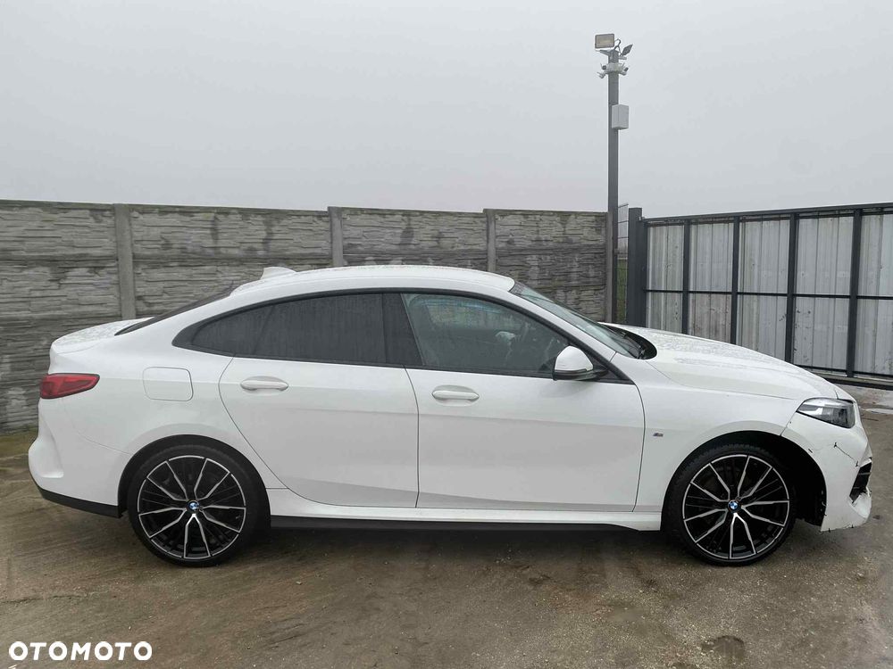 BMW Seria 2 218i M Sport - 32