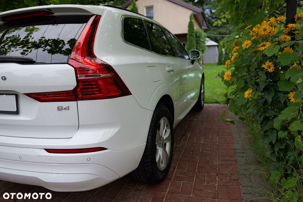 Volvo XC 60 B4 B Momentum Pro - 3