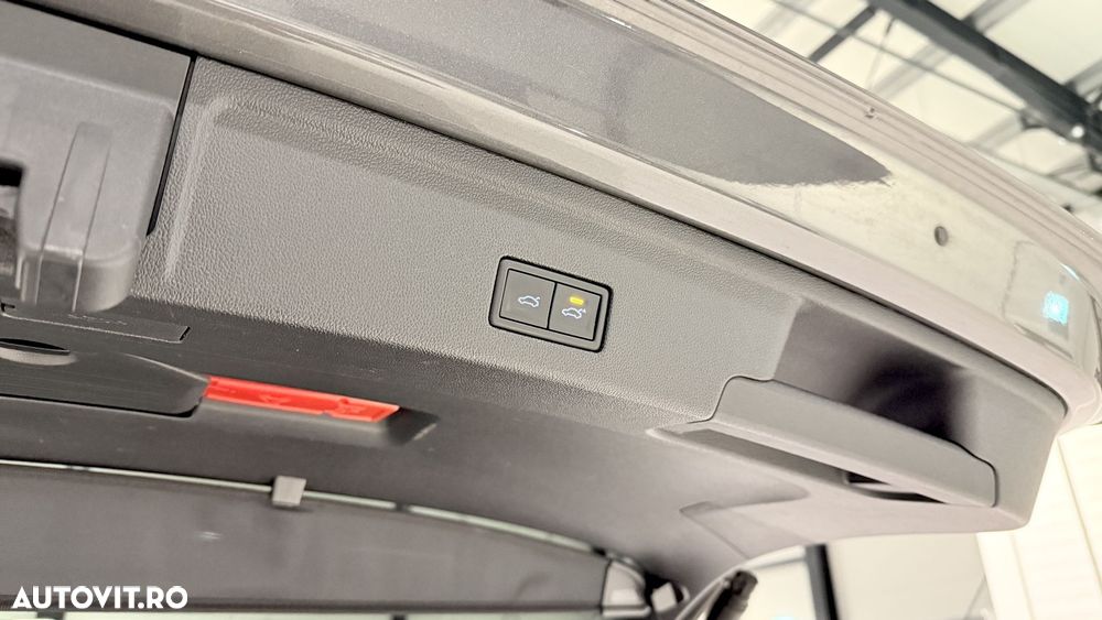 Volkswagen Touareg 3.0 V6 e-Hybrid 4Motion Aut. Elegance - 20