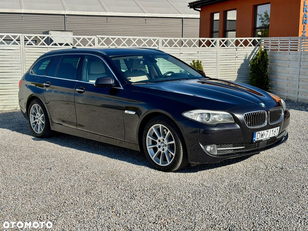 BMW Seria 5 525d - 4