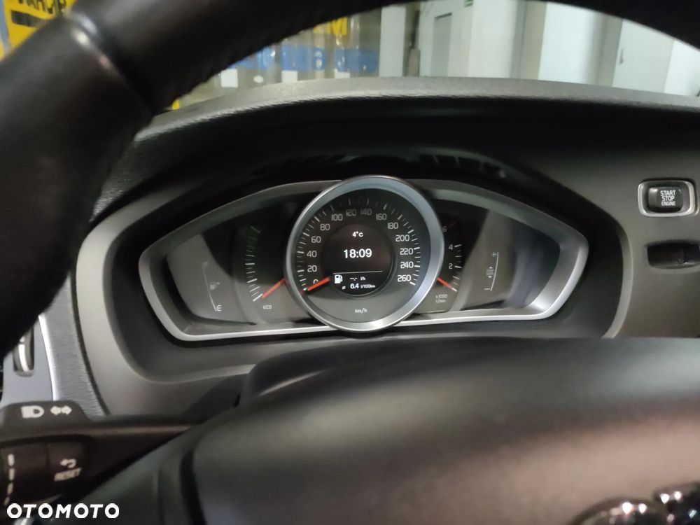 Volvo V40 - 11