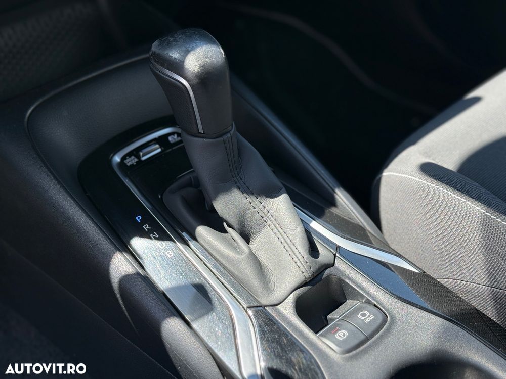 Toyota Corolla 1.8 Business Edition - 10