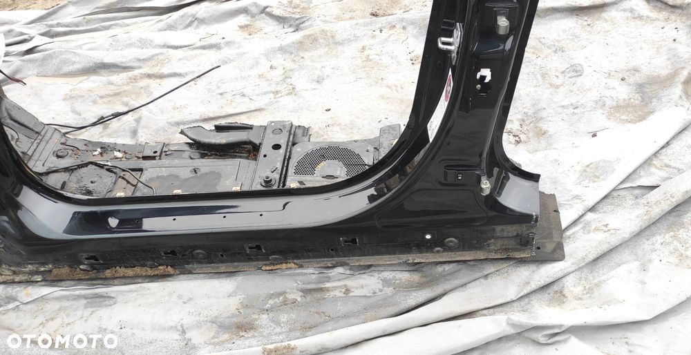 PRÓG FARTUCH ĆWIARTKA LEWA BMW F10 475 BLACK SAPPHIRE METALLIC - 2