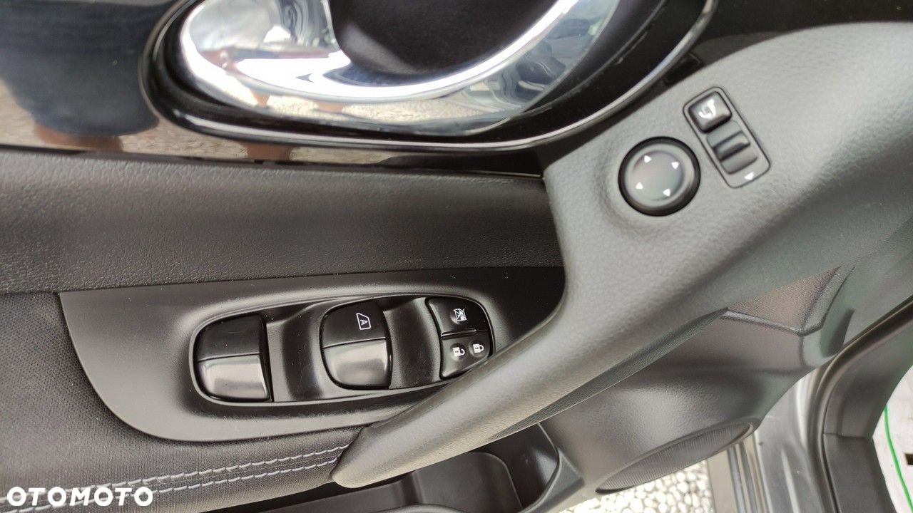 Nissan Qashqai - 29