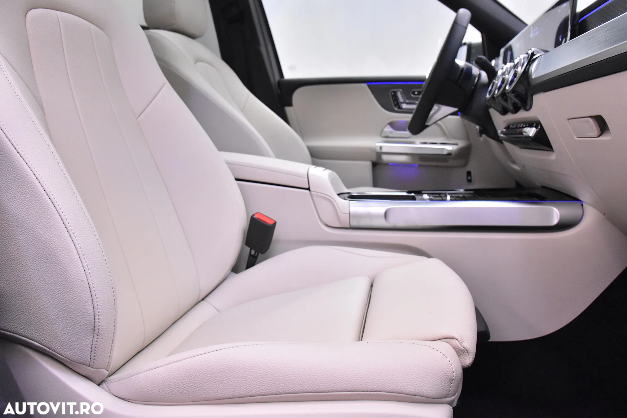 Mercedes-Benz GLB 220 d 4MATIC Aut. - 11