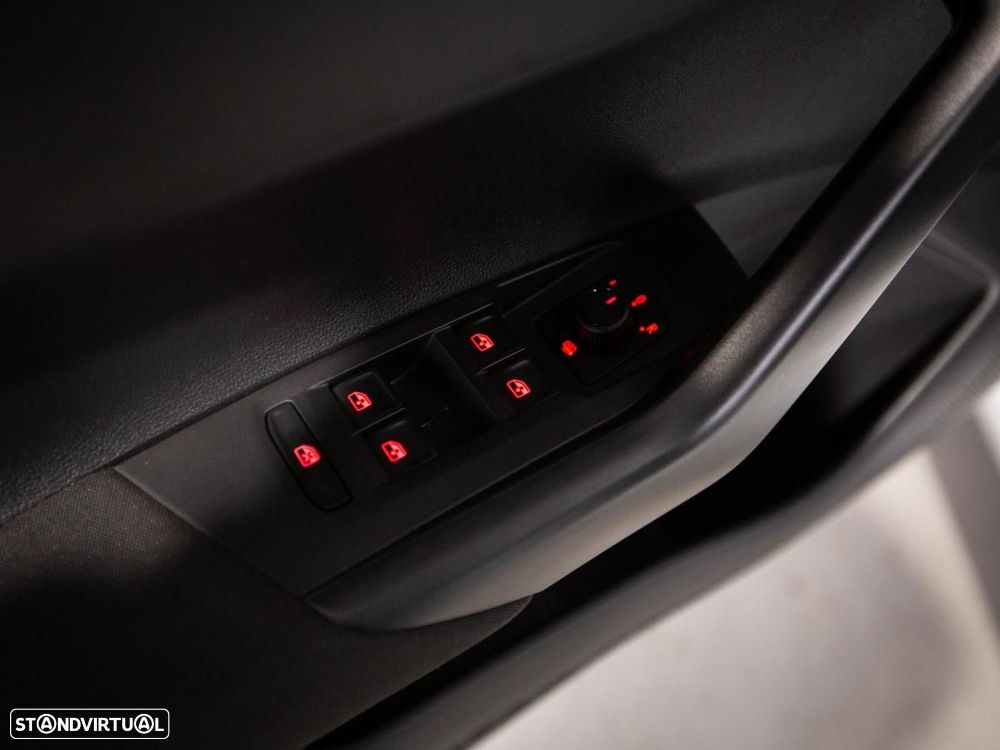 VW Polo VAN 1.0 TSI COMFORTLINE DSG  (c/iva) - 27