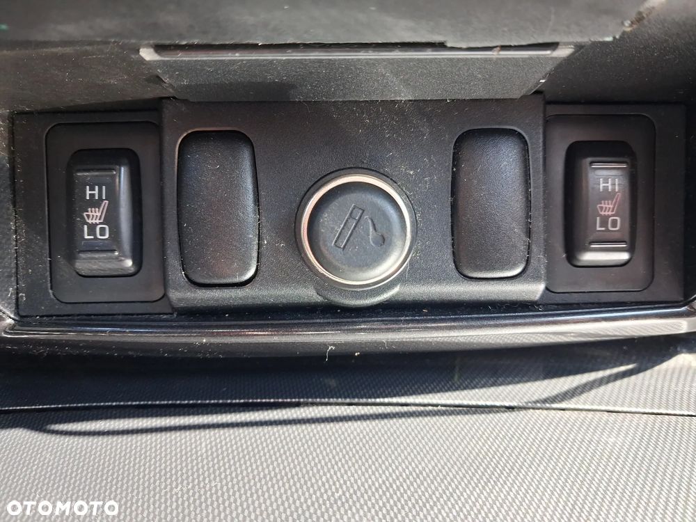 Mitsubishi Pajero Sport - 15