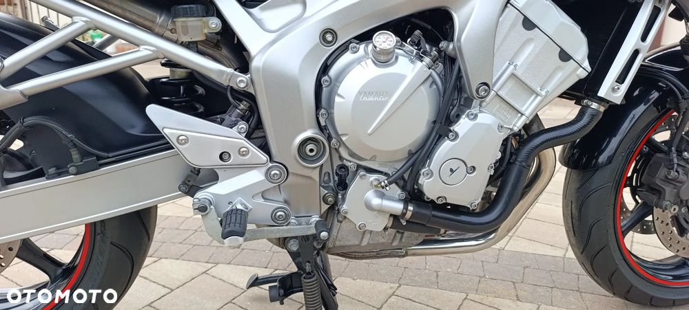 Yamaha FZ - 25