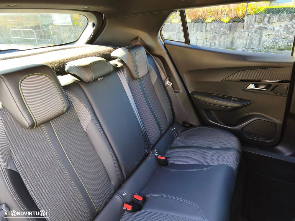 Peugeot 2008 - 10