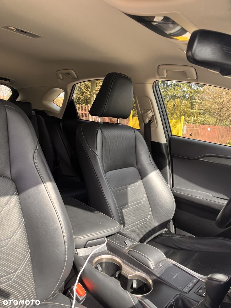 Lexus NX 300h Prestige AWD - 15