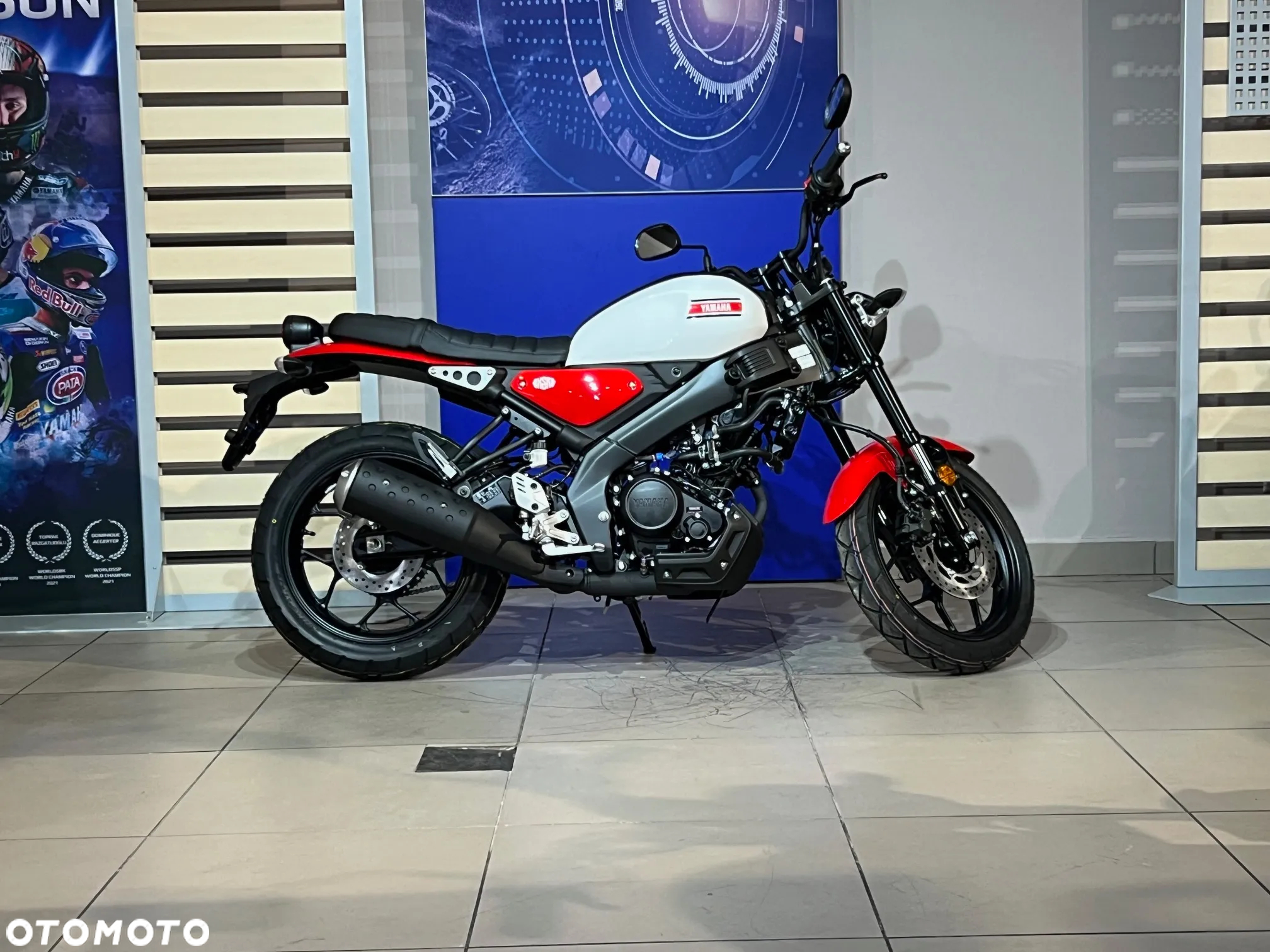 Yamaha XSR - 8