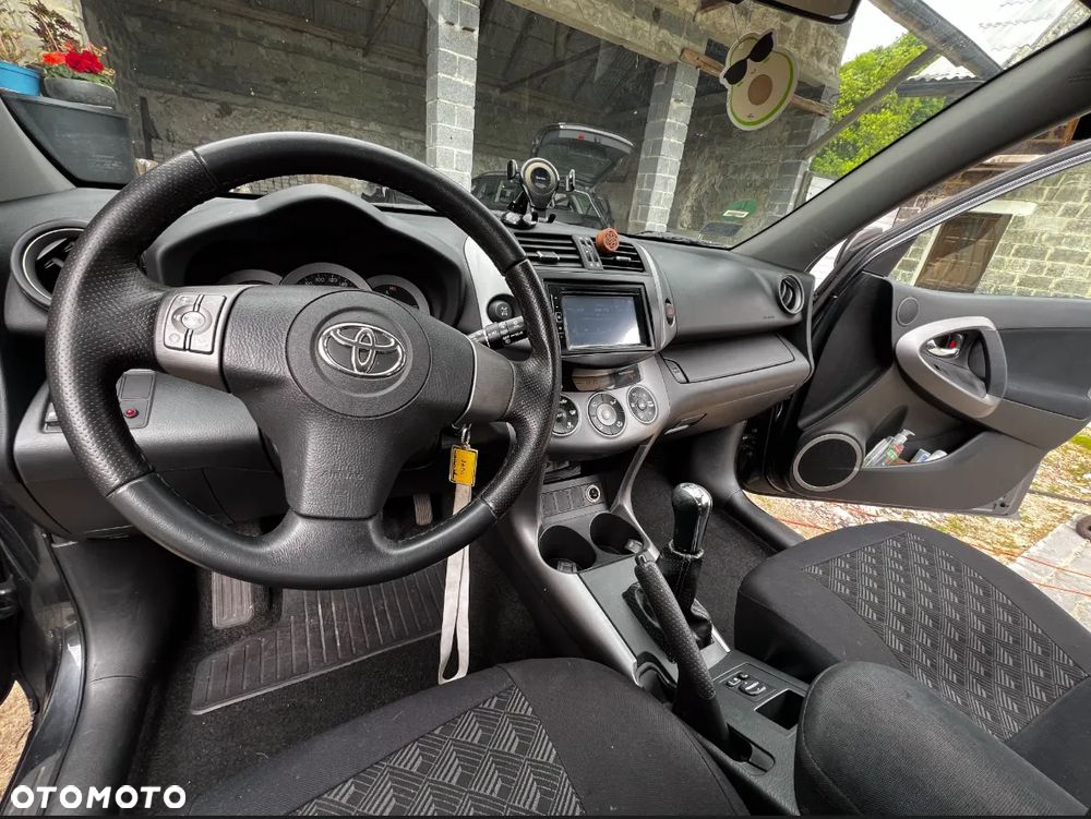 Toyota RAV4 2.0 VVT-i Luna - 27