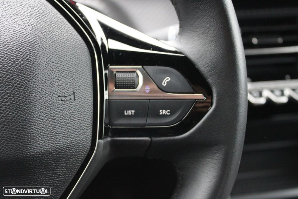 Peugeot 2008 1.2 PureTech Active Pack - 22