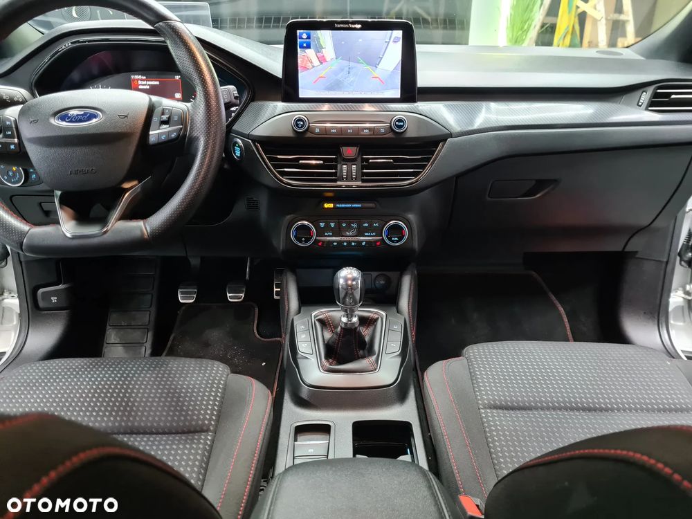 Ford Focus 1.5 EcoBlue Start-Stopp-System ST-LINE X - 35