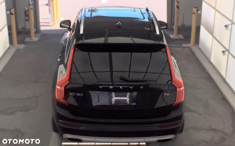 Volvo XC 90 - 4