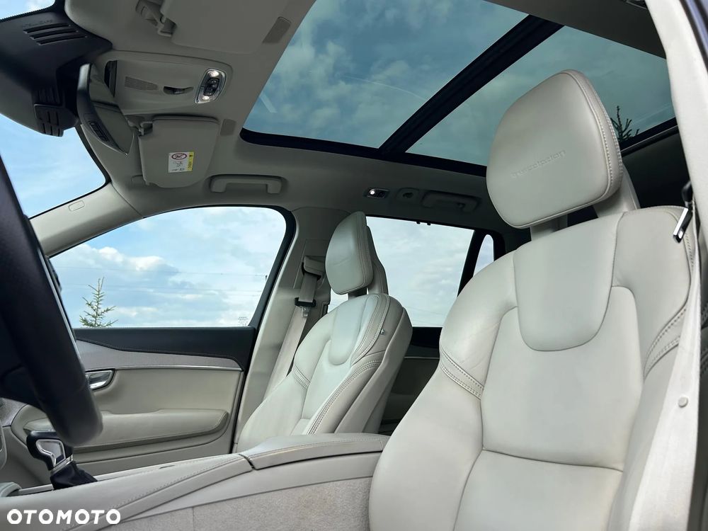 Volvo XC 90 D5 SCR AWD Inscription 7os - 16