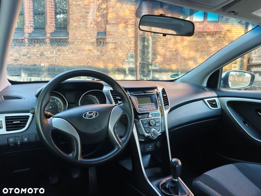 Hyundai i30 blue 1.4 YES Gold - 16